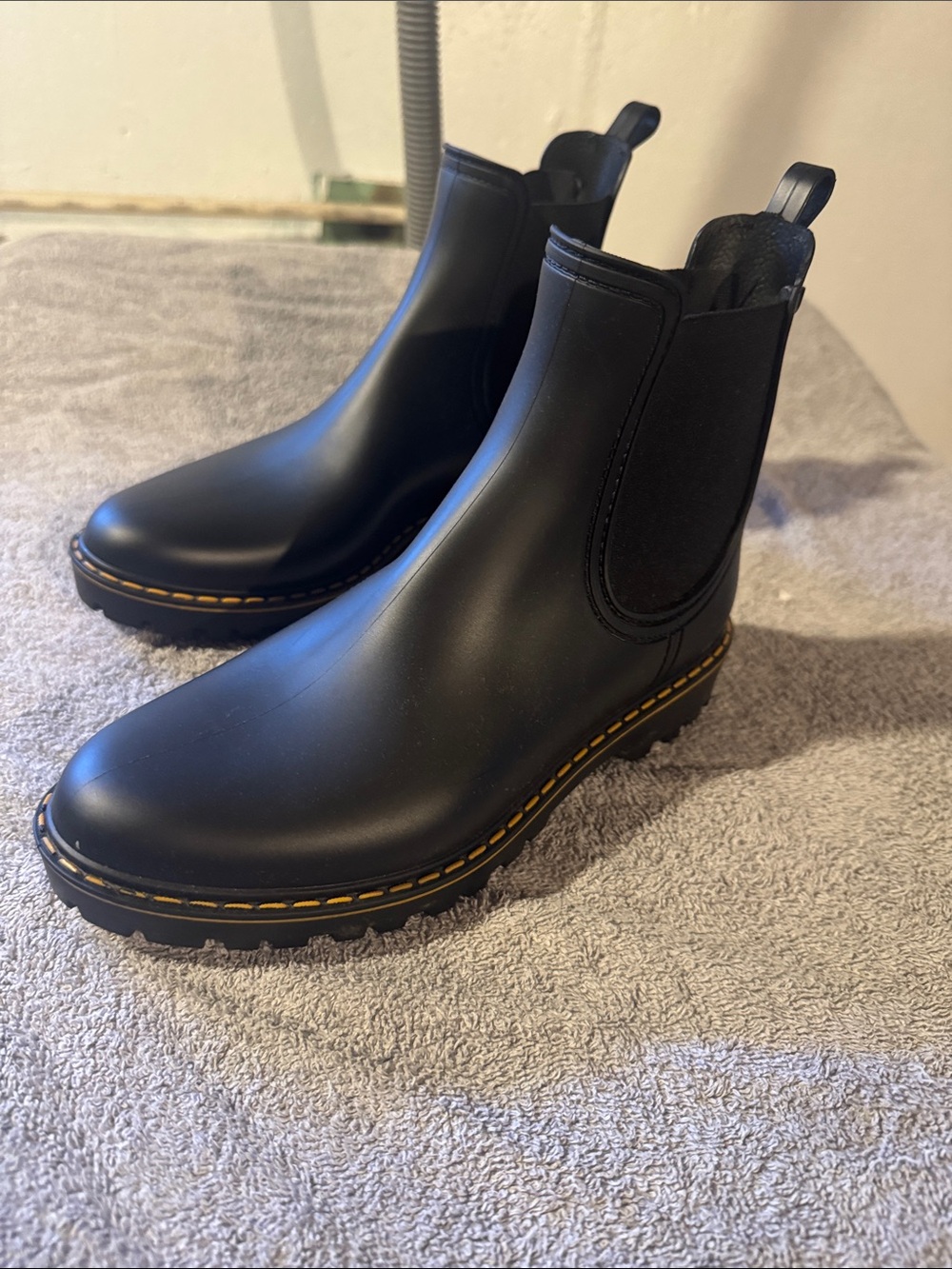 Black Chelsea Rain Boots with Contrast Stitching